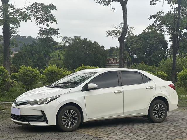 Toyota Corolla 2017 Facelift 1.2T S-CVT GL China V – фото 1
