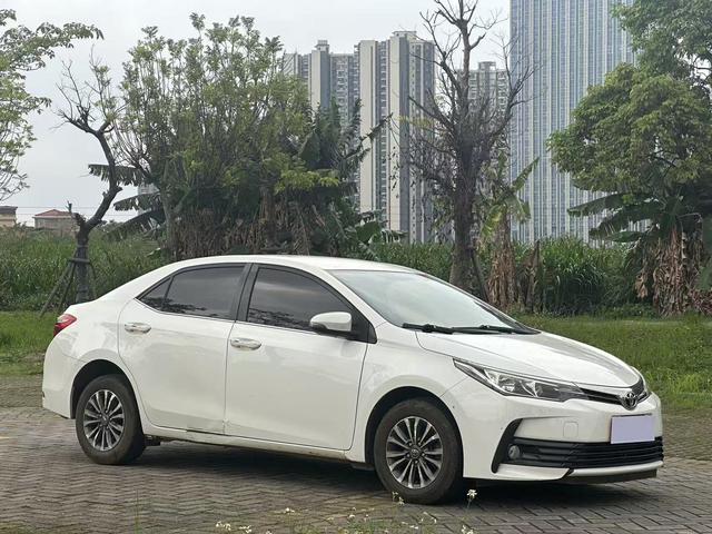 Toyota Corolla 2017 Facelift 1.2T S-CVT GL China V – фото 3