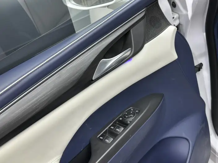 Buick GL8 2023 Model ES Luzun 2.0T Comfort Model – фото 10