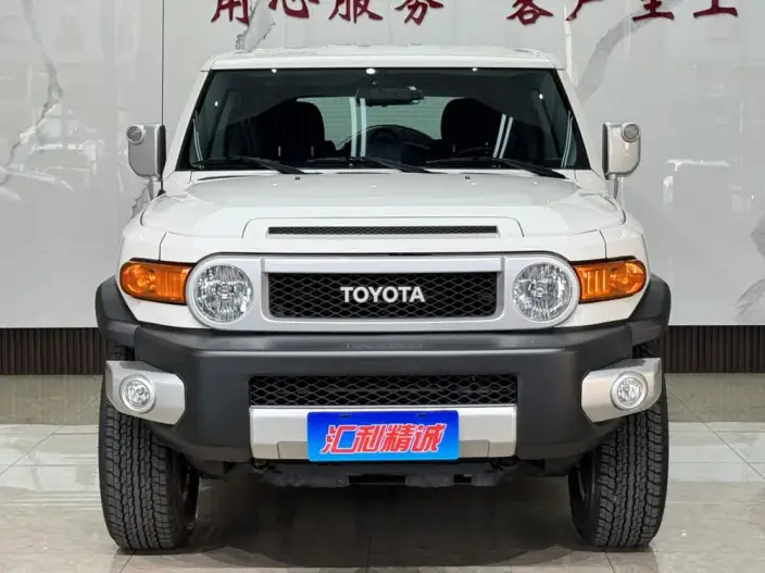 FJ Cruiser 2022 Model 4.0L Automatic 4WD 5 seat Parallel Imported – фото 2