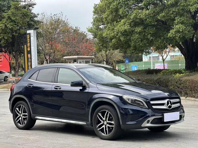 Mercedes-Benz GLA 2016 GLA 200 Style – фото 3