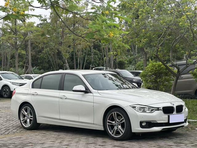BMW 3 Series 2017 318Li Fashion – фото 3