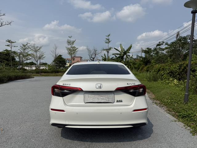 Honda Civic 2023 240TURBO CVT Dynamic – фото 3