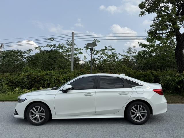 Honda Civic 2023 240TURBO CVT Dynamic – фото 5