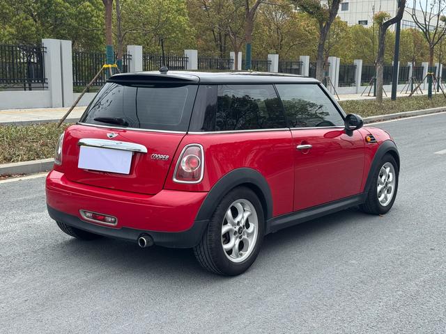 MINI 2011 1.6L COOPER Fun – фото 4