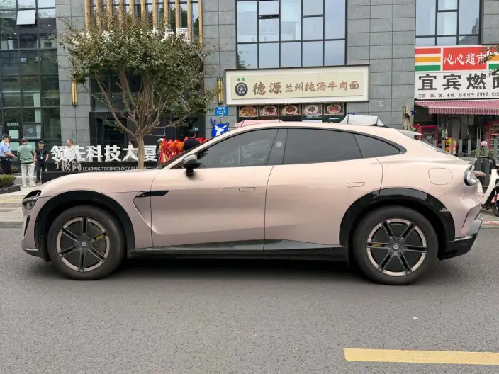 Xiaomi YU7 2025 Model 4WD Max Edition