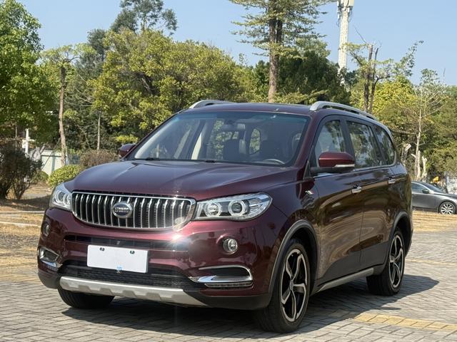 SWM X7 Модель 2018 года комплектация 1.5T Manual Luxury Connected Edition 7 seat