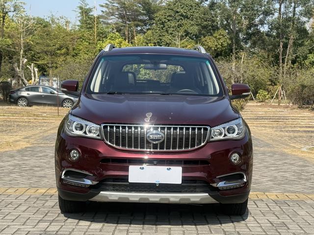 SWM X7 Модель 2018 года комплектация 1.5T Manual Luxury Connected Edition 7 seat