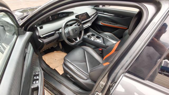 Changan UNI-V 2022 1.5T Sport – фото 4