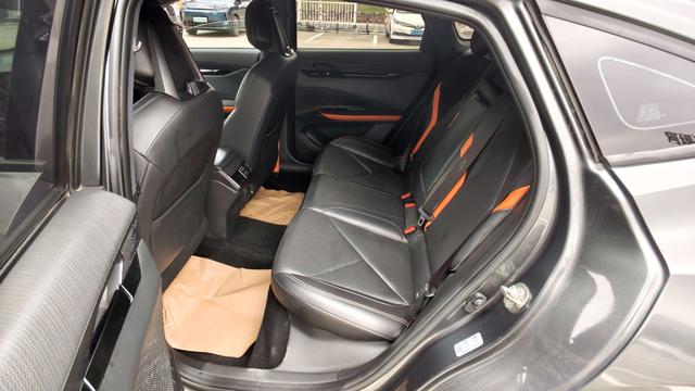 Changan UNI-V 2022 1.5T Sport – фото 8