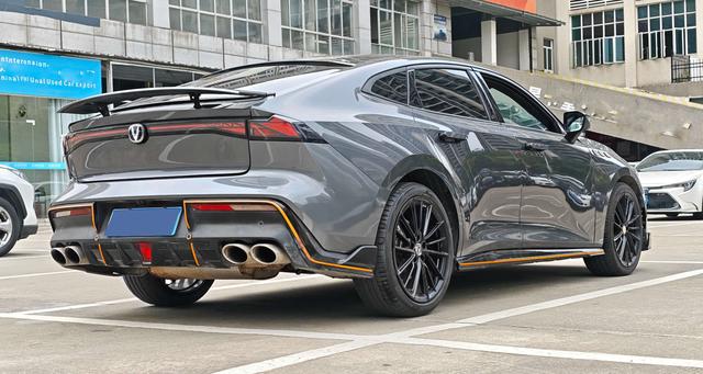 Changan UNI-V 2022 1.5T Sport – фото 10