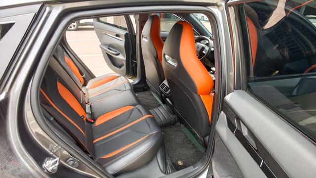 Changan UNI-V 2024 1.5T Premium Sport – фото 7