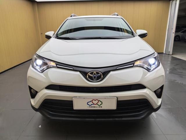 Toyota RAV4 2016 2.0L CVT 2WD Fashion – фото 2