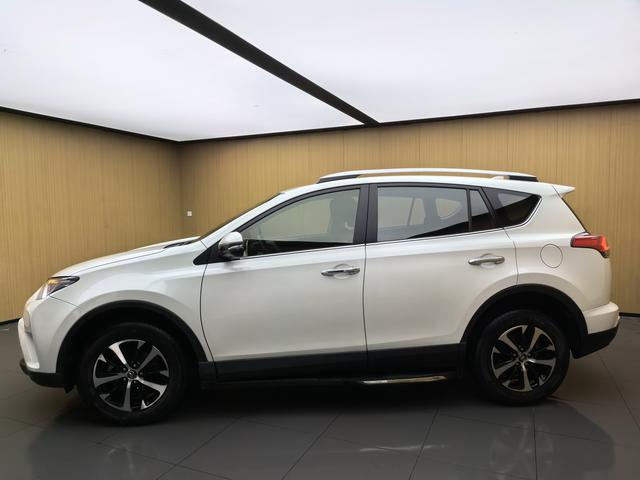 Toyota RAV4 2016 2.0L CVT 2WD Fashion – фото 6