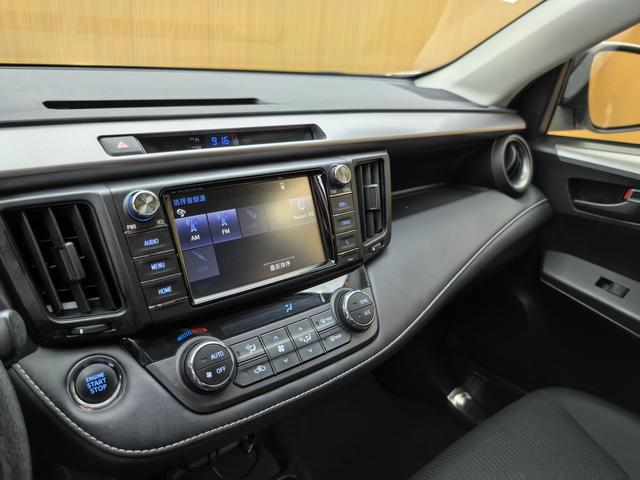 Toyota RAV4 2016 2.0L CVT 2WD Fashion – фото 10