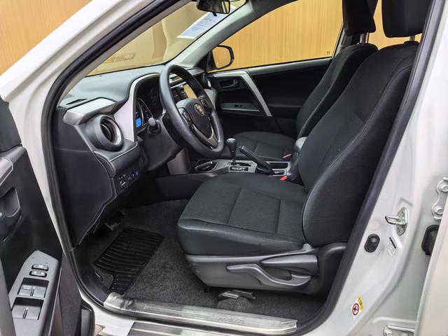 Toyota RAV4 2016 2.0L CVT 2WD Fashion – фото 11