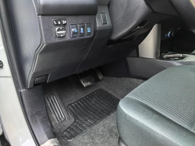 Toyota RAV4 2016 2.0L CVT 2WD Fashion – фото 17