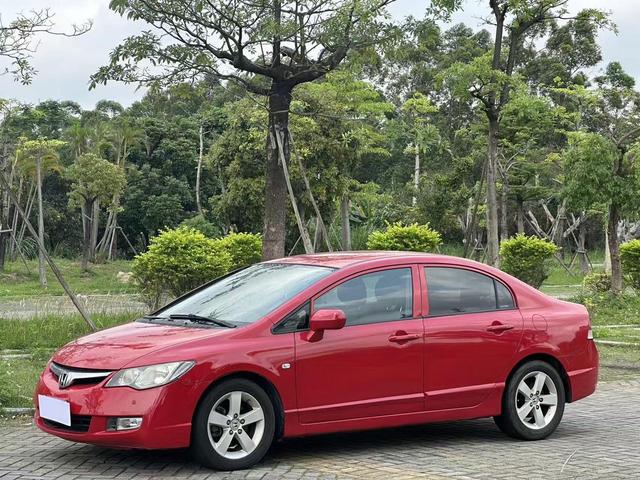 HONDA Siming 2012 модификация 1.8L автоматическое – фото 1