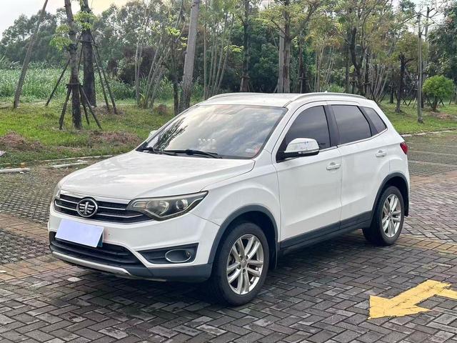Senya R7 2016 модификация 1.6L Manual Com f ort