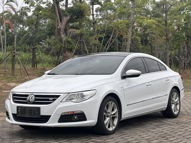 Volkswagen CC 2012 модификация 3.0FSI V6 – фото 1