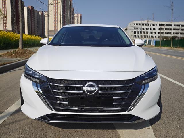 Nissan Sylphy 2023 1.6L CVT Enjoy – фото 2