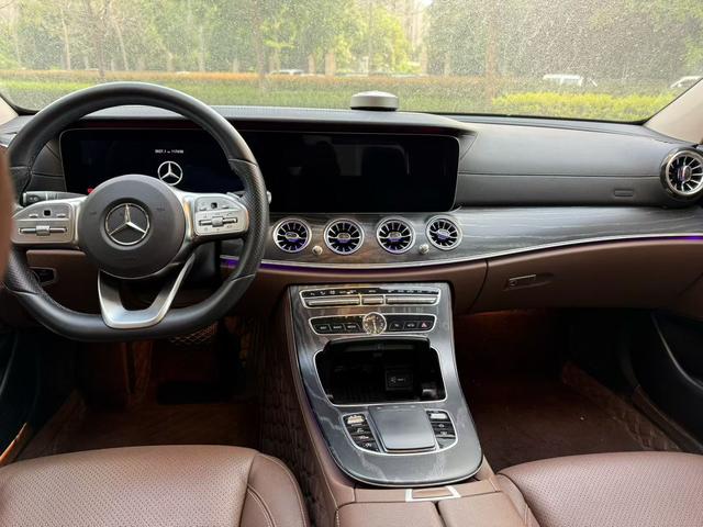 Mercedes-Benz E-Class 2015 модификация E 180 L Sport Sport – фото 5