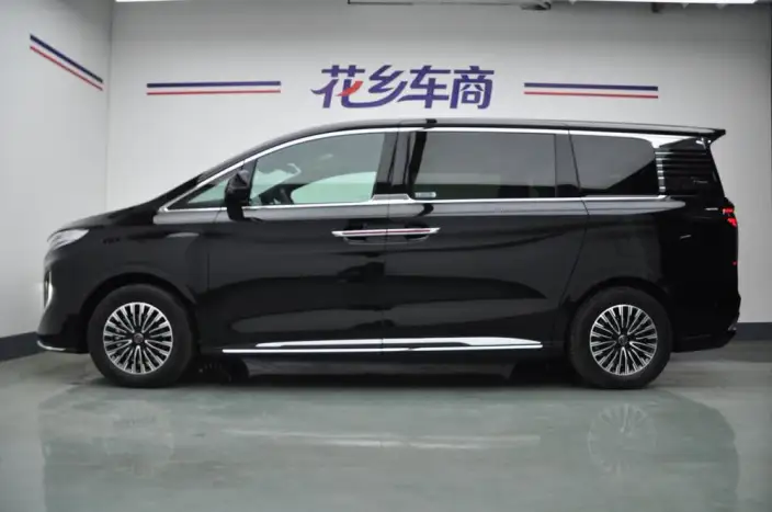 HONGQI HQ9 PHEV 2026 Model 4WD Deluxe Edition