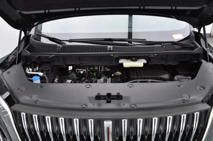 HONGQI HQ9 PHEV 2026 Model 4WD Deluxe Edition – фото 6