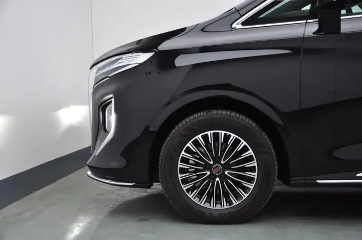 HONGQI HQ9 PHEV 2026 Model 4WD Deluxe Edition – фото 7