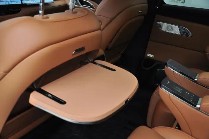 HONGQI HQ9 PHEV 2026 Model 4WD Deluxe Edition – фото 9