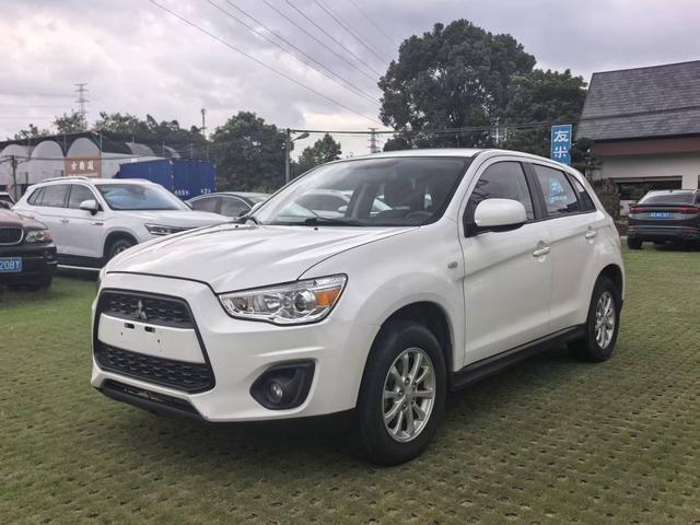 Mitsubishi ASX 2015 модификация 2.0L CVT 2WD Elite Edition – фото 1