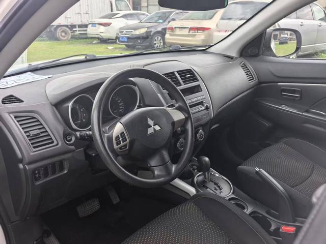 Mitsubishi ASX 2015 модификация 2.0L CVT 2WD Elite Edition – фото 9