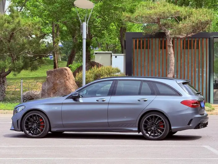 Mercedes-Benz C-Class AMG 2019 Model AMG C 43 4MATIC Travel Sedan Special Edition – фото 4