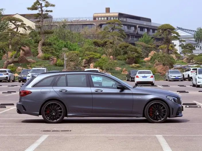 Mercedes-Benz C-Class AMG 2019 Model AMG C 43 4MATIC Travel Sedan Special Edition – фото 8