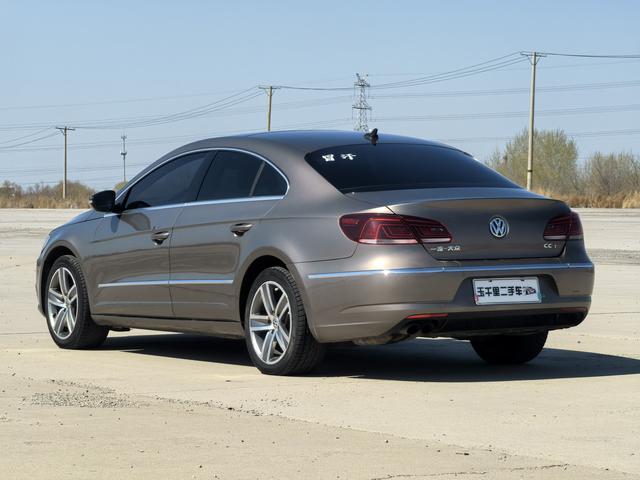 Volkswagen CC 2013 1.8TSI Premium – фото 4