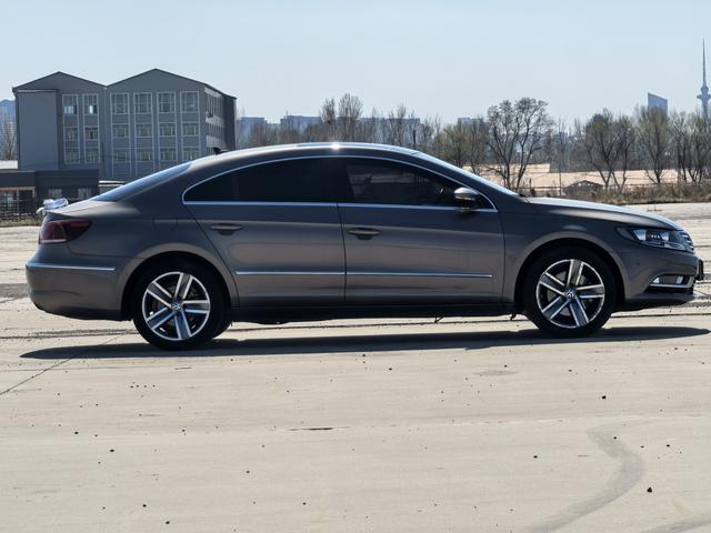 Volkswagen CC 2013 1.8TSI Premium – фото 8