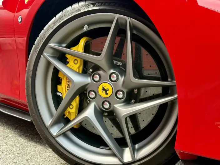Ferrari F8 2019 Model Tributo 3.9T V8 – фото 10