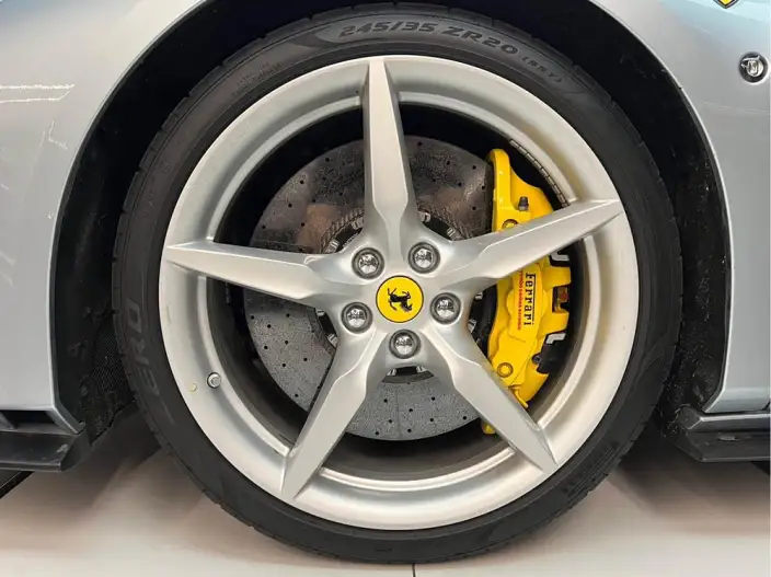 Ferrari F8 2019 Model Tributo 3.9T V8 – фото 7