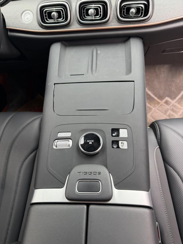 Chery Tiggo 9 2023 2.0T DCT 2WD Luxury 7-seat – фото 12