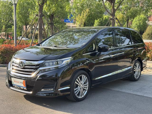 Honda Elysion 2016 2.4L Luxury – фото 1
