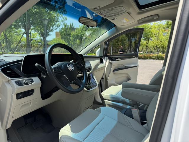 Buick GL8 2022 ES Land Premium 653T Comfort – фото 10