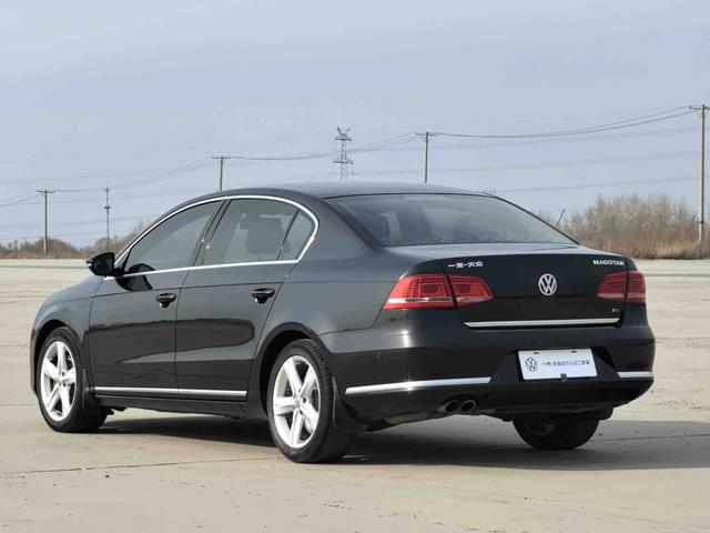 Volkswagen Magotan 2015 1.8TSI Premium – фото 4