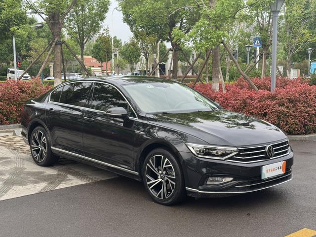 Volkswagen Magotan 2021 330TSI DSG 30th Anniversary – фото 3