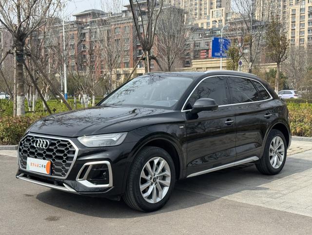Audi Q5L Sportback 2022 40 TFSI Luxury – фото 1