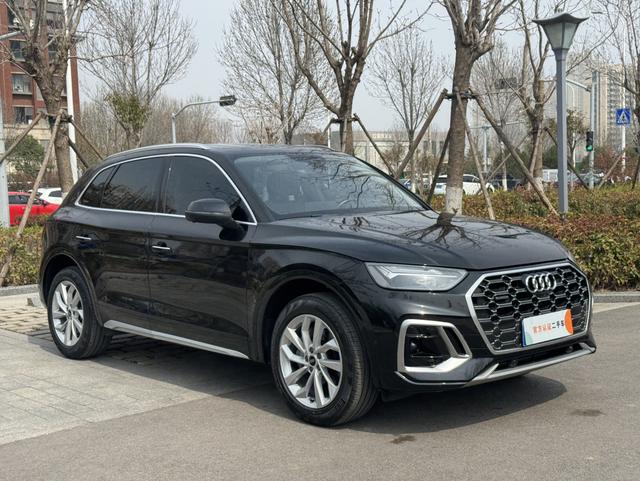 Audi Q5L Sportback 2022 40 TFSI Luxury – фото 3