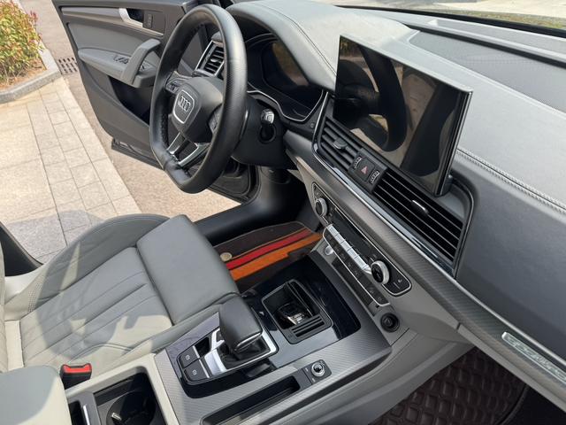Audi Q5L Sportback 2022 40 TFSI Luxury – фото 12