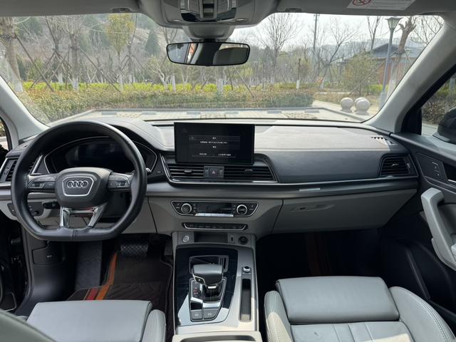 Audi Q5L Sportback 2022 40 TFSI Luxury – фото 13