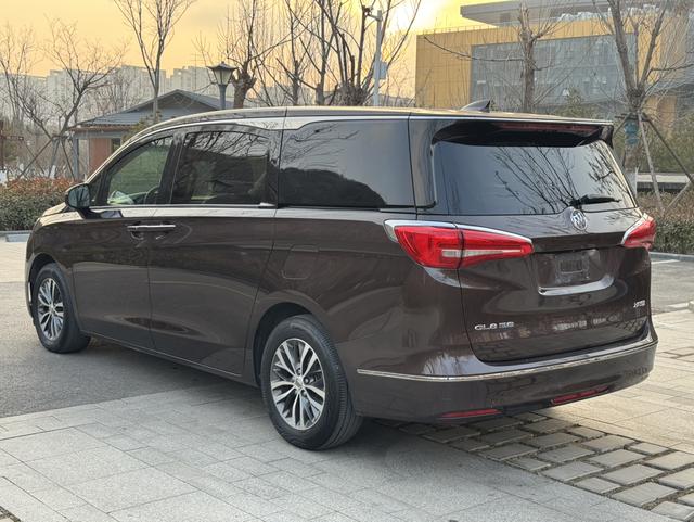 Buick GL8 2017 ES 28T Luxury China V – фото 4