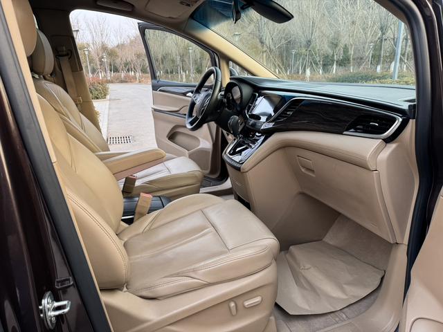 Buick GL8 2017 ES 28T Luxury China V – фото 11