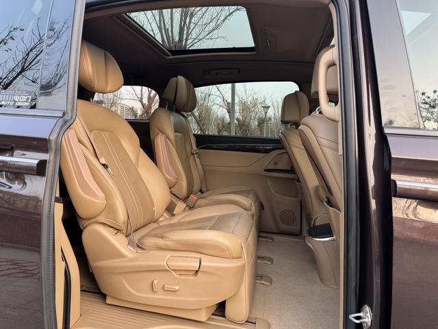 Buick GL8 2017 ES 28T Luxury China V – фото 13